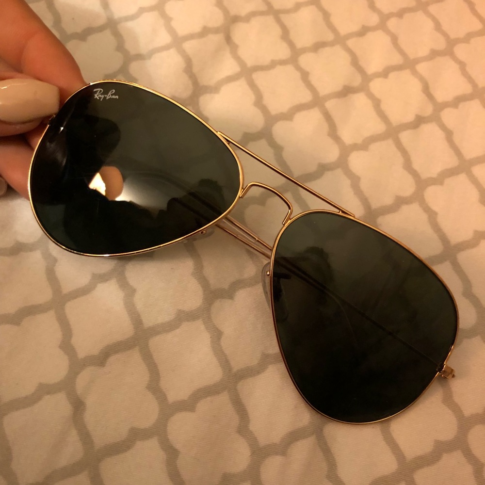 Ray-Ban Aviator Sunglasses - Picture 2 of 3
